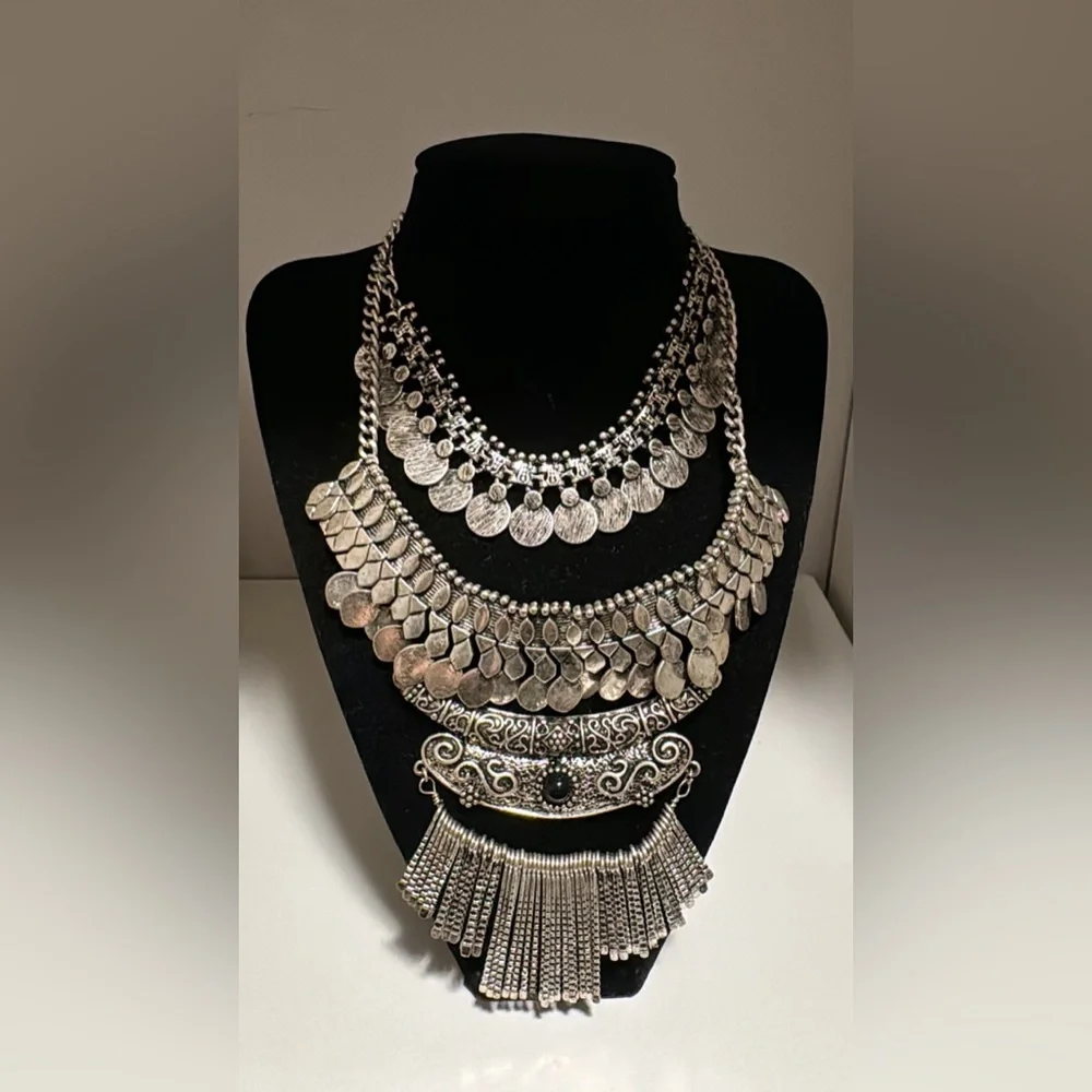 Boho layered Silver Statement Necklace - Picture 3 of 8
